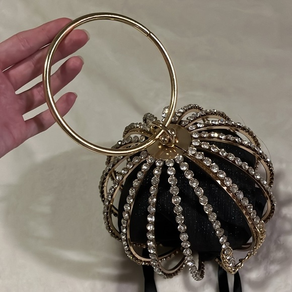 Round Rhinestone Clutch with Bag Insert. Great for a night out! - Picture 4 of 6